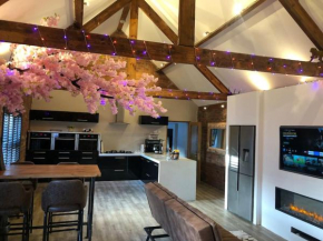 Camden Apartment - Sleeps 6